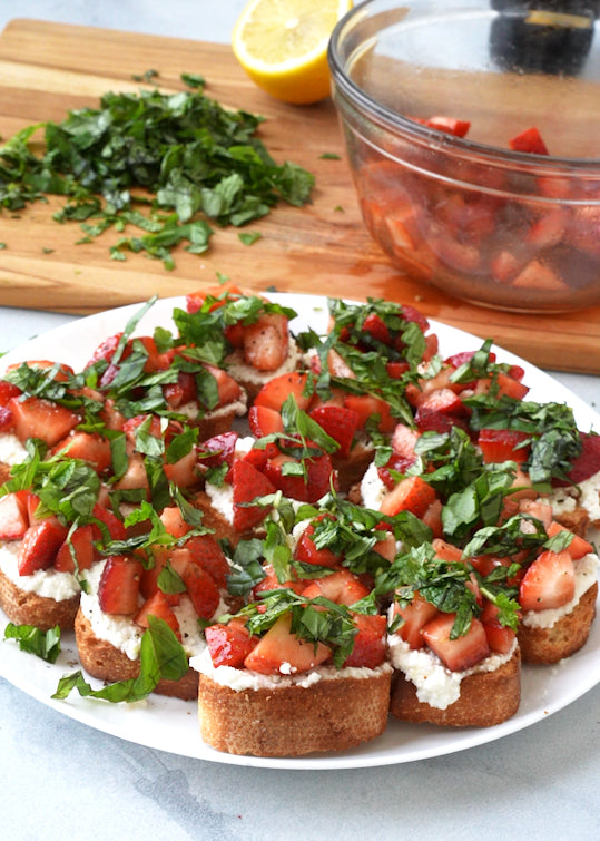 Strawberry Ricotta Crostini Recipe